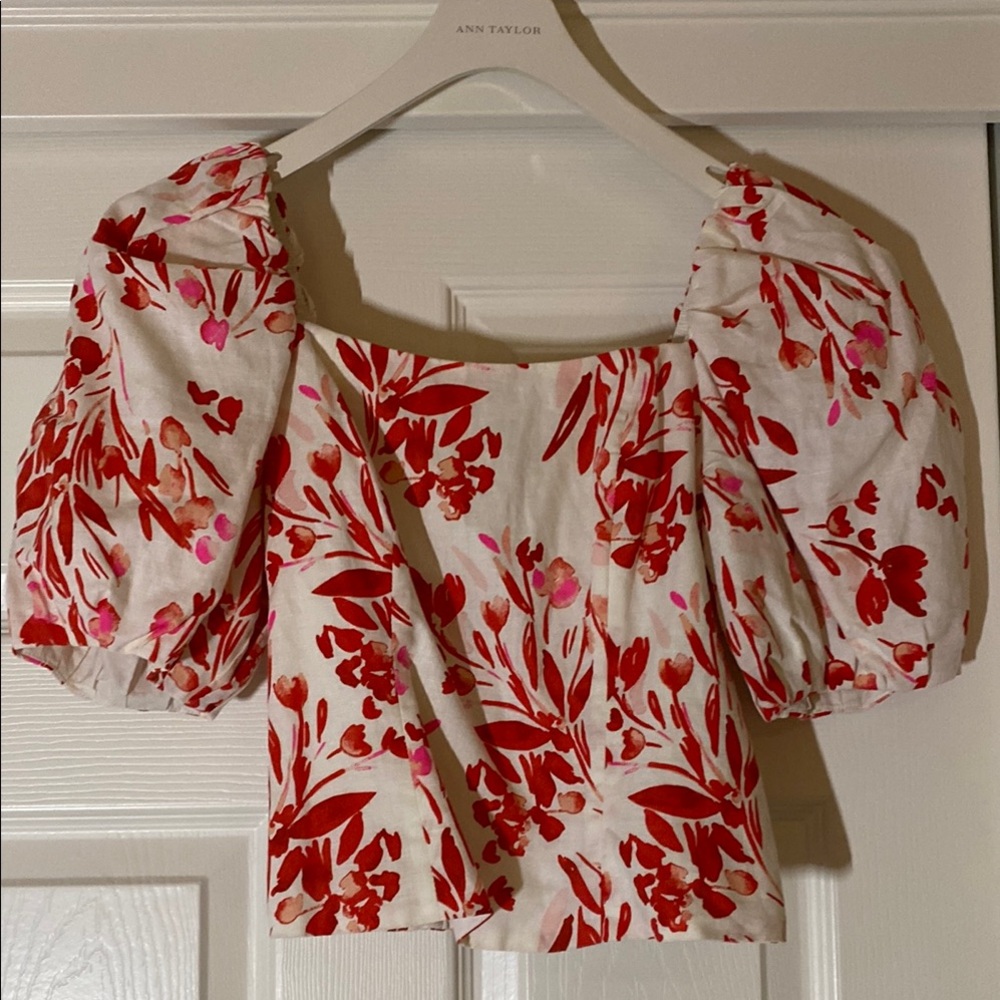Ann Taylor Red and White Puffed Crop Blouse